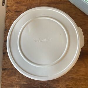 Pampered chef collapsing bowl saves space